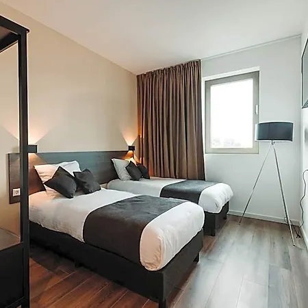 Hotelux Airport 호텔 4*