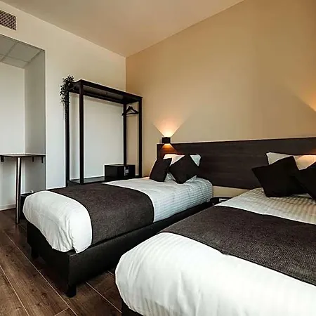 Hotelux Airport 호텔 4*