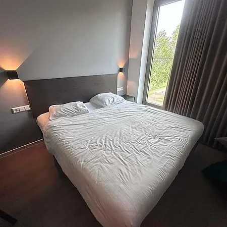 Hotelux Airport 호텔 암스테르담