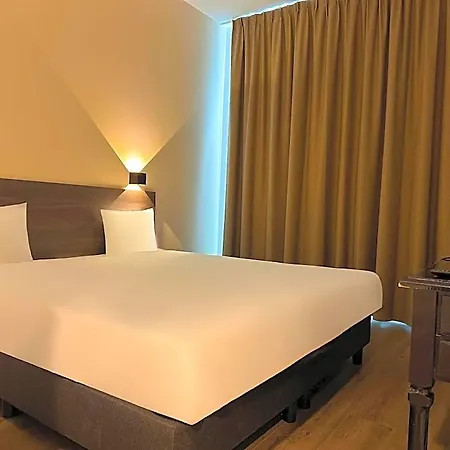 호텔 Hotelux Airport 암스테르담