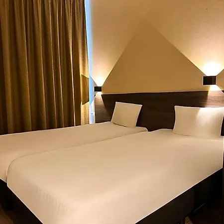 Hotelux Airport