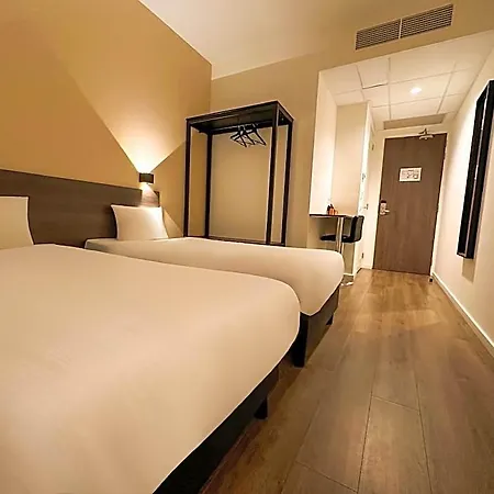 호텔 Hotelux Airport