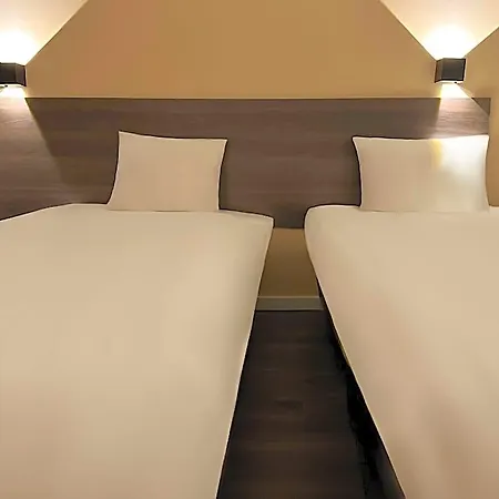 Hotelux Airport 암스테르담